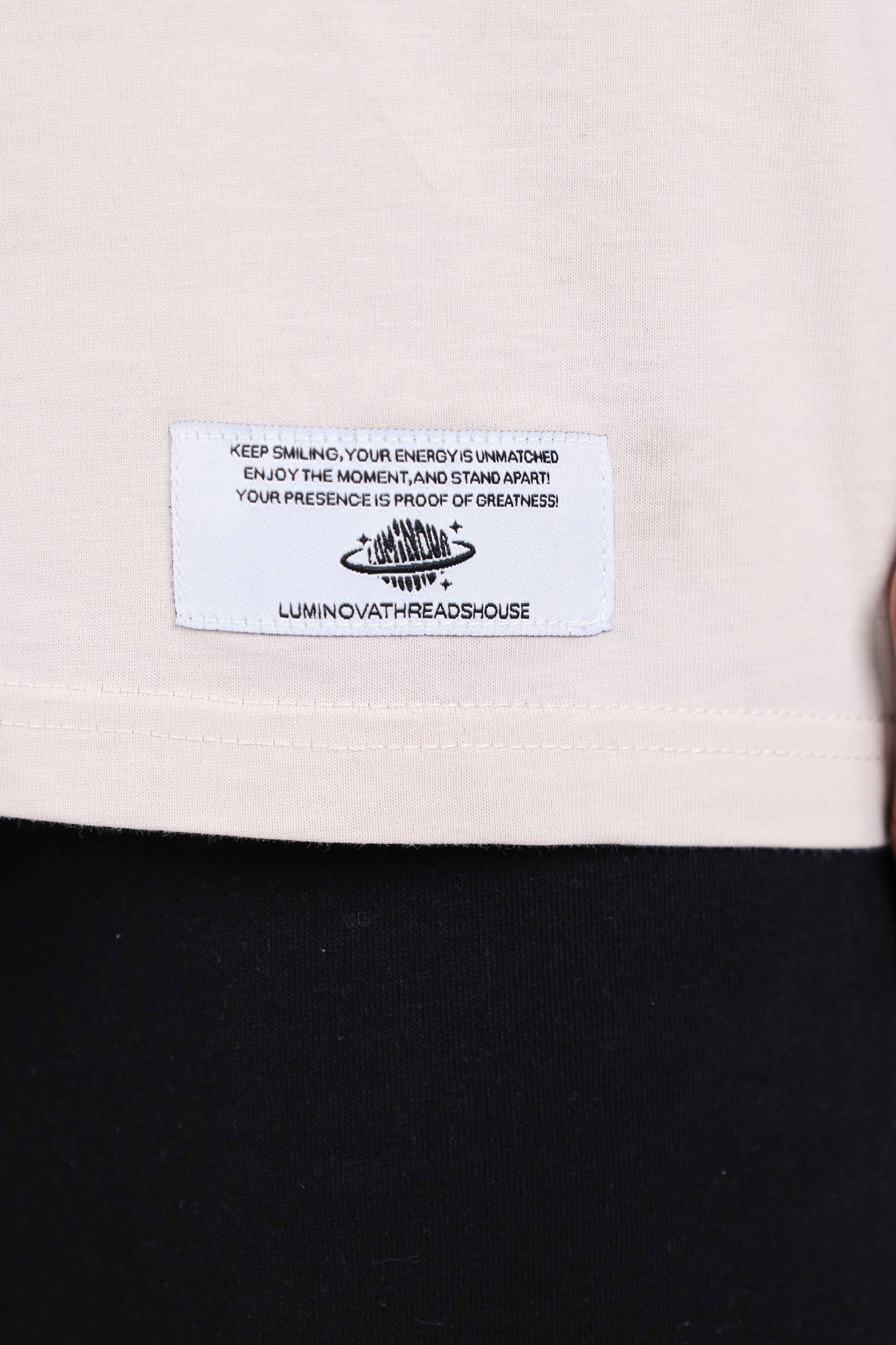 Emarati Essentials - Unisex